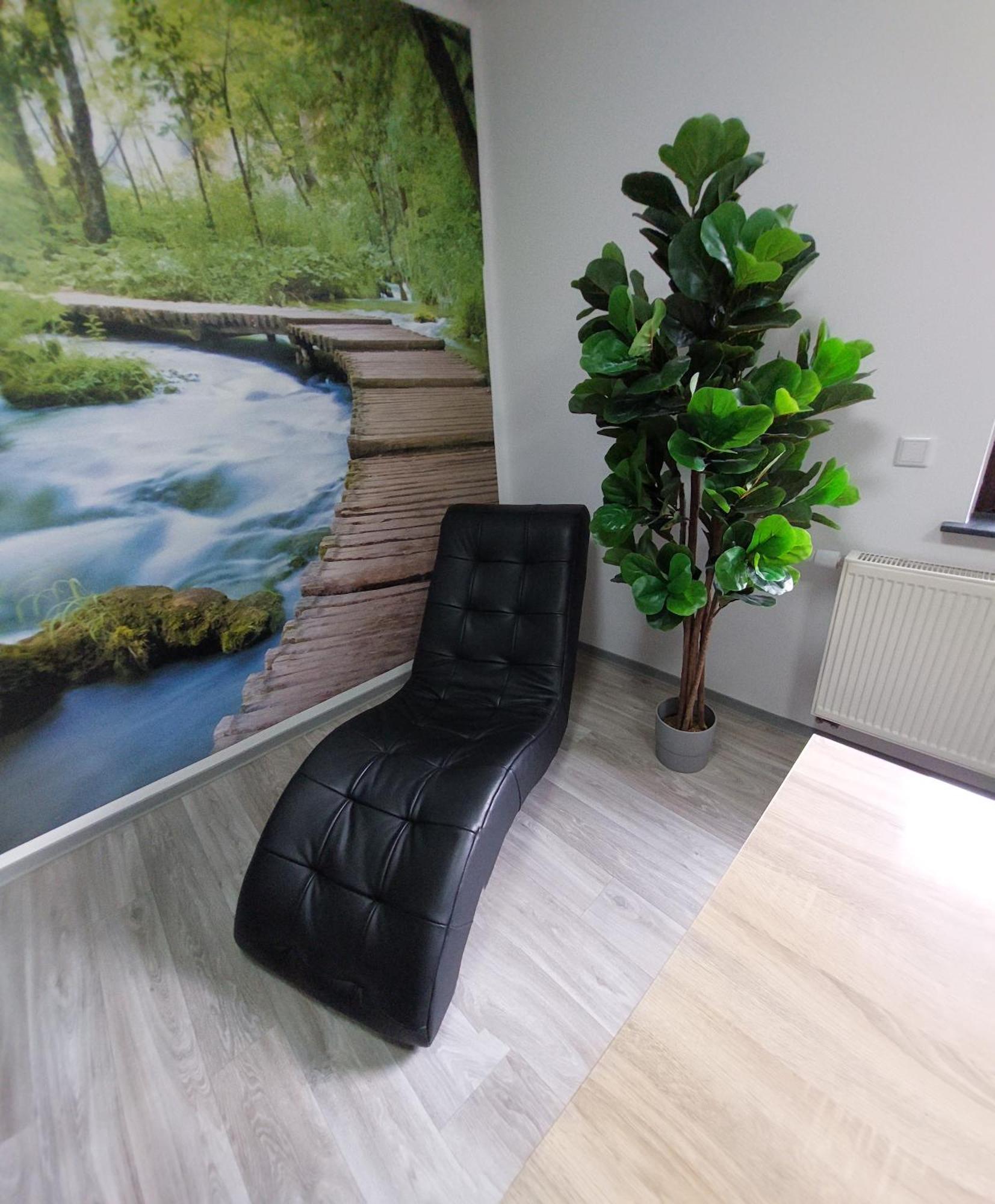 Ganze Ferienwohnung 5 Km Von Erfurt, Mit Kaffeevollautomat, Tv, Wlan, Boxspringbett, Schlafsofa Und Einkaufsmoeglichkeiten, Sehr Gute Anbindung Zur A71 Und A4, Kostenloser Oeff Parkplatz Fuer Pkw Und Transporter Elxleben 外观 照片